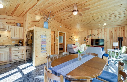 Deer River Cabina | Lakefront Paradise with Private Boat Dock & Patio