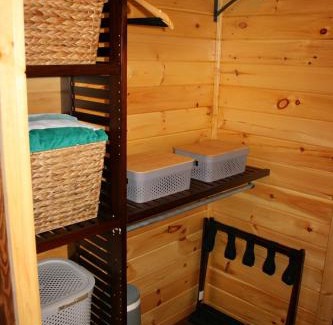 Cadiz Casa | Lakefront Retreat for 8 with Fire Pit & Cozy Cabin Vibes