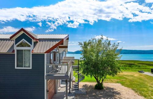 Garden City Casa | Lakefront Retreat