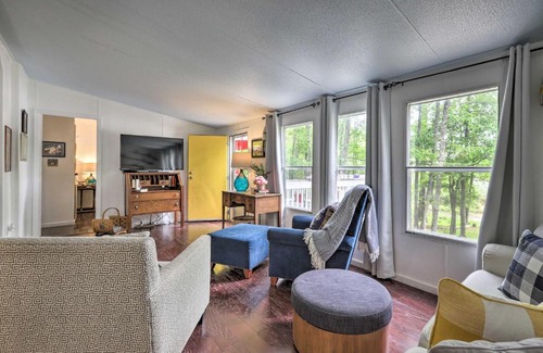 Milledgeville Casa | Lakefront Sparta Home Fire Pit, Dock and Kayak
