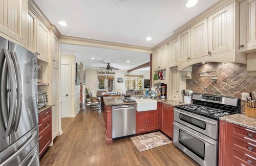 Highland Lake Cabaña | Lakefront | Foliage | HotTub | GameRoom | Firepit