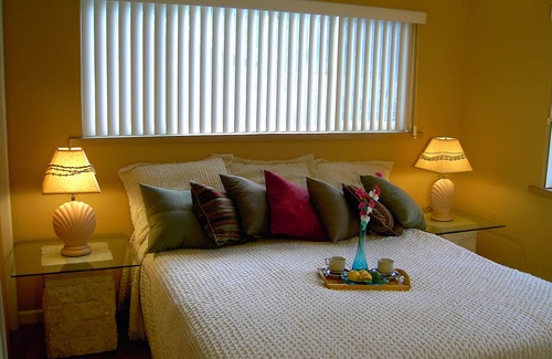Clearlake Casa | Casa de vacaciones frente al lago, playa privada, muelle, mesa de billar, futbolín + mesa de juego