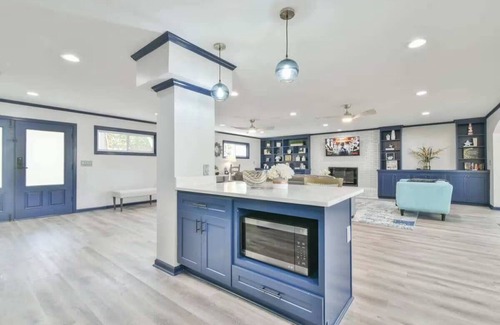 Flowery Branch Casa | Luxurious Lake Lanier Home with Private Dock