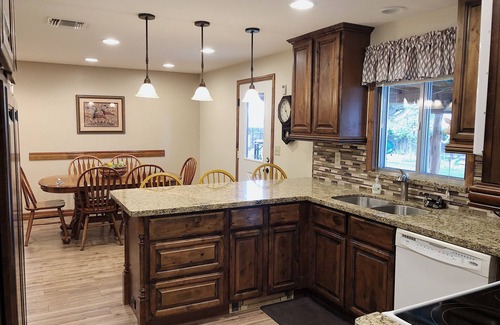 Page Casa | Lakeliving Multi Family Retreat, amplio y hermoso espacio al aire libre