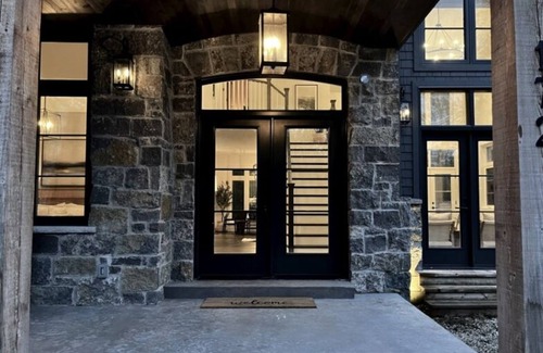 Saugeen Shores Casa | Lakeridge House, is an executive luxury weekly summer & off-season weekly rental