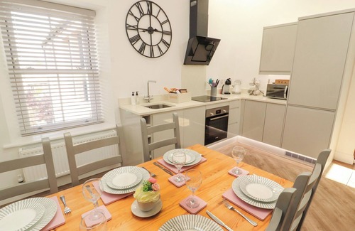 Carnforth Cabaña | LAKES VIEW APARTMENT 3 in Carnforth