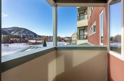 Lakeside Village Apartamento | Lakeshore #1530