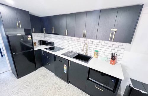 Lake Wendouree Casa | Lakeside Bliss | Perfect Location Guesthouse