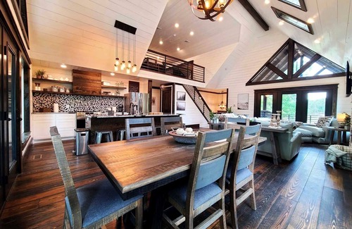 Mena Cabina | Lakeside Cabin HotTub | Kayak/Fish | AtvTrls
