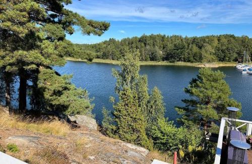 Skalsmara Casa | Lakeside Cabin with Panoramic Views