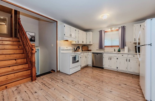 South Bruce Peninsula Cabina | Lakeside Cottage Bliss: Nature at Your Door!