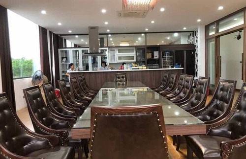 Phuc Yen Hotel | Lakeside Dailai Hotel