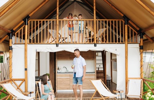 Sankt Michael bei Bleiburg Alquiler De RV | Lakeside Family Tent - Lakeside Petzen Glamping