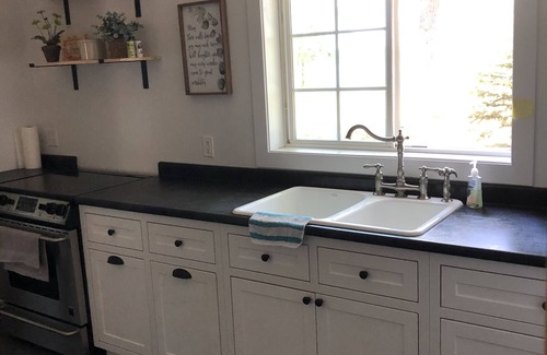 Browerville Casa | Lakeside house with room to roam