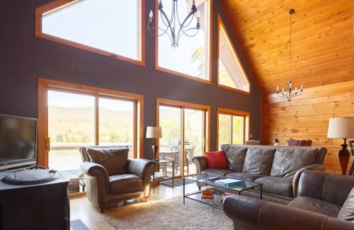 Hunter Chalet De Esquí | Lakeside Hunter Chalet on Ski Mountain