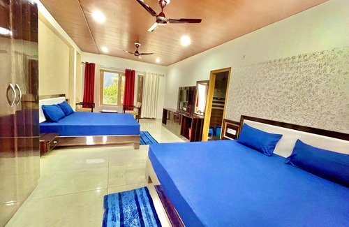 Nainital Complejo | Lakeside Hut & Cottage by EYD, Khurpatal - Mall Road Nainital (20min)