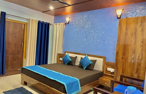Nainital Complejo | Lakeside Hut & Cottage by EYD, Khurpatal - Mall Road Nainital (20min)