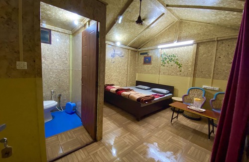 Nainital Complejo | Lakeside Hut & Cottage by EYD, Khurpatal - Mall Road Nainital (20min)