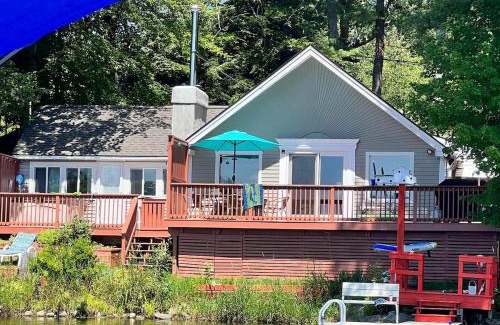 Rindge Casa | Lakeside Retreat - HOT TUB, Swimming, Boats