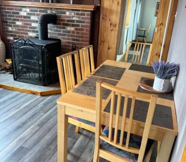 Rindge Casa | Lakeside Retreat - HOT TUB, Swimming, Boats