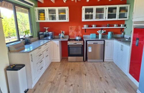 uMngeni Chalet De Esquí | Lakeview Cottage, Curry's Post - SOLAR POWERED