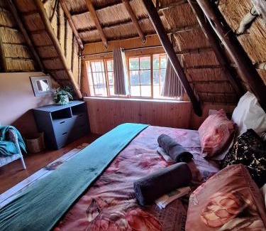 uMngeni Chalet De Esquí | Lakeview Cottage, Curry's Post - SOLAR POWERED