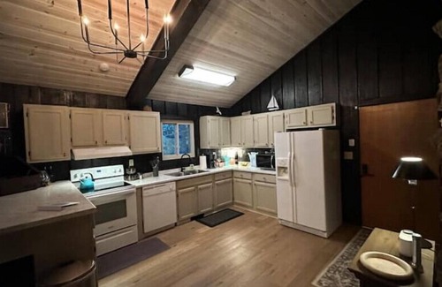 Fairfield Bay Casa | Lakeview House