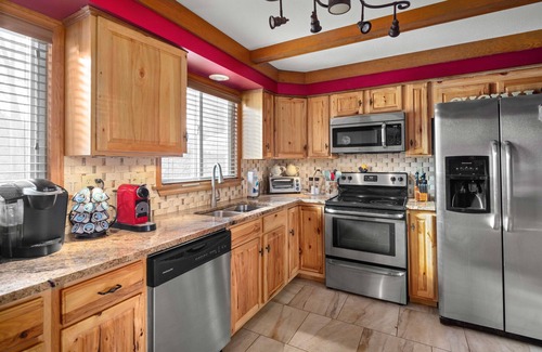 Lake Lure Cabaña | Lakeview Lodge - Screened Porch with Lake View, Fire Pit, Fireplace, Dog Friendly