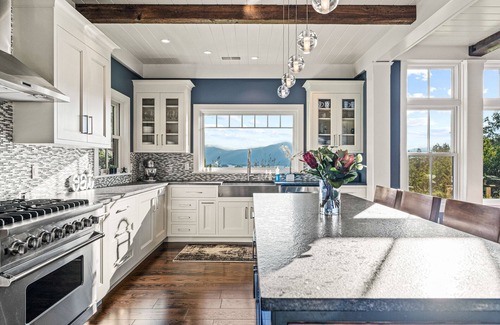 Bolton Landing Casa | Lakeview Point