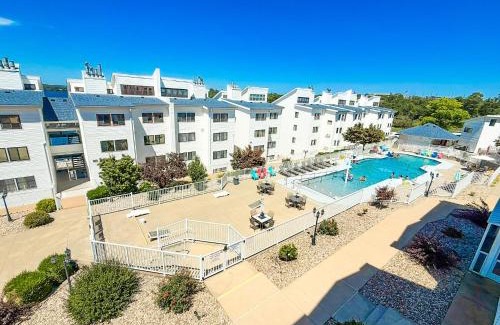 Osage Beach Casa | Lakeview Poolside 2bd2bapoolbalcony-sleeps 6pp