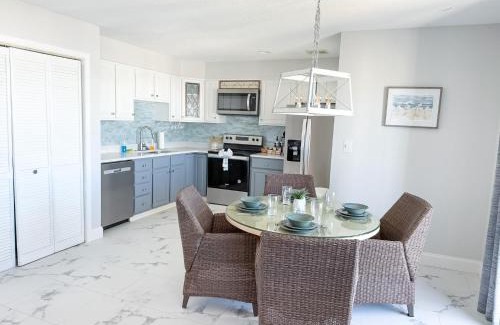 Osage Beach Casa | Lakeview Poolside 2bd2bapoolbalcony-sleeps 6pp