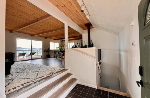Kelseyville Casa | Lakeview Spacious Escape with Scenic Decks