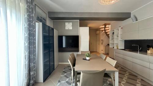 Peschiera del Garda Apartamento | Lakeview Verdi Apartment
