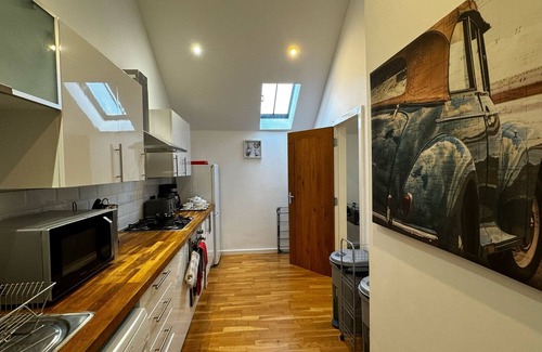 Plymouth Casa | Lakeviews/quietness/parking/longstays/4guests