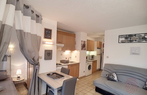 Lamalou-les-Bains Apartamento | Apartamento Lamalou 1er piso, mascotas permitidas, cerca del centro y termas