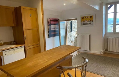 Prisse Casa | LAMARTINE SOLUTRE 10 SLEEPS