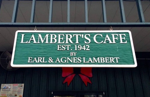 Sikeston Casa | Lambert’s Homestead. Very Cozy & Clean 5 bed home.