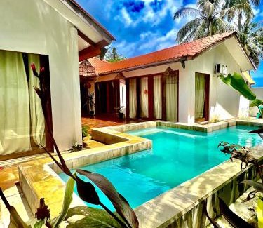 Katiet Casa | Lances right Surfhouse