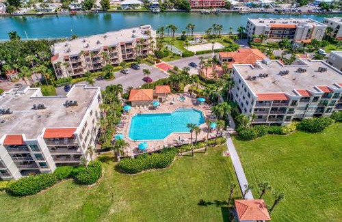 Sunset Beach Casa | Land's End 10-201 Beach Front - Premier