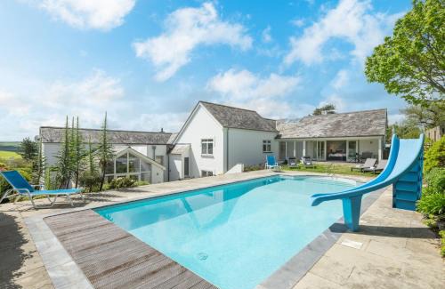 Rock Casa | Landers Field