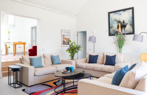 Rock Casa | Landers Field