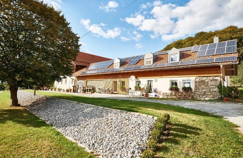 Schoellnach Apartamento | Casa de campo con sala de estar de 87 m 2 en granja de aventura