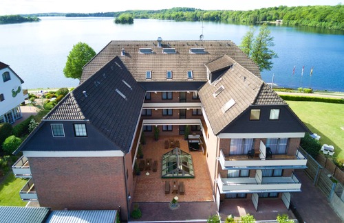 Malente Apartamento | Landhuus Dieksee Ferienwohnungen für Unvergessliche Momente am Seeufer