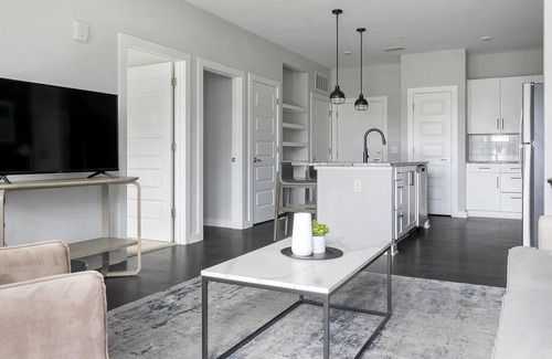 Mableton Apartamento | Landing | Spectacular 1BD, Gym, Pool