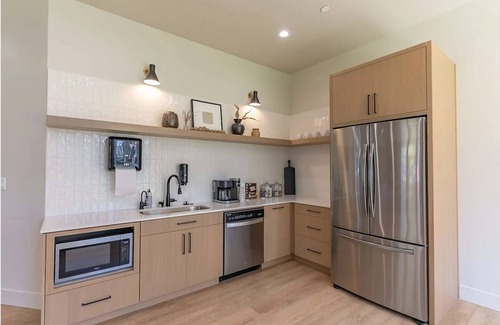 Molalla Apartamento | Landing | Amazing 2BD, Clubhouse, Gym