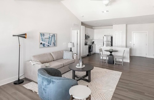 Belle Mina Apartamento | Landing | Amazing 2BD, Pool, Courtyard
