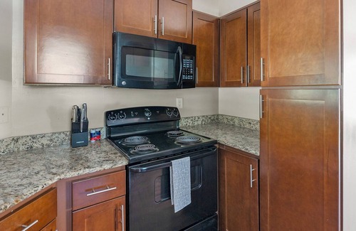 Germantown Apartamento | Landing | Stunning 3BD, Gym, Pool