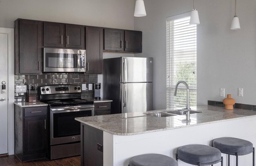 Buda Apartamento | Landing | Stylish Studio, Gym, Yoga Studio