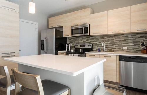 Newport Apartamento | Landing at Aqua On The Levee - 1 Bedroom in Downtown Newport