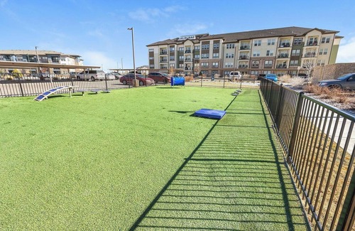 Loveland Apartamento | Landing at Johnstown Plaza - 2 Bedrooms in John...